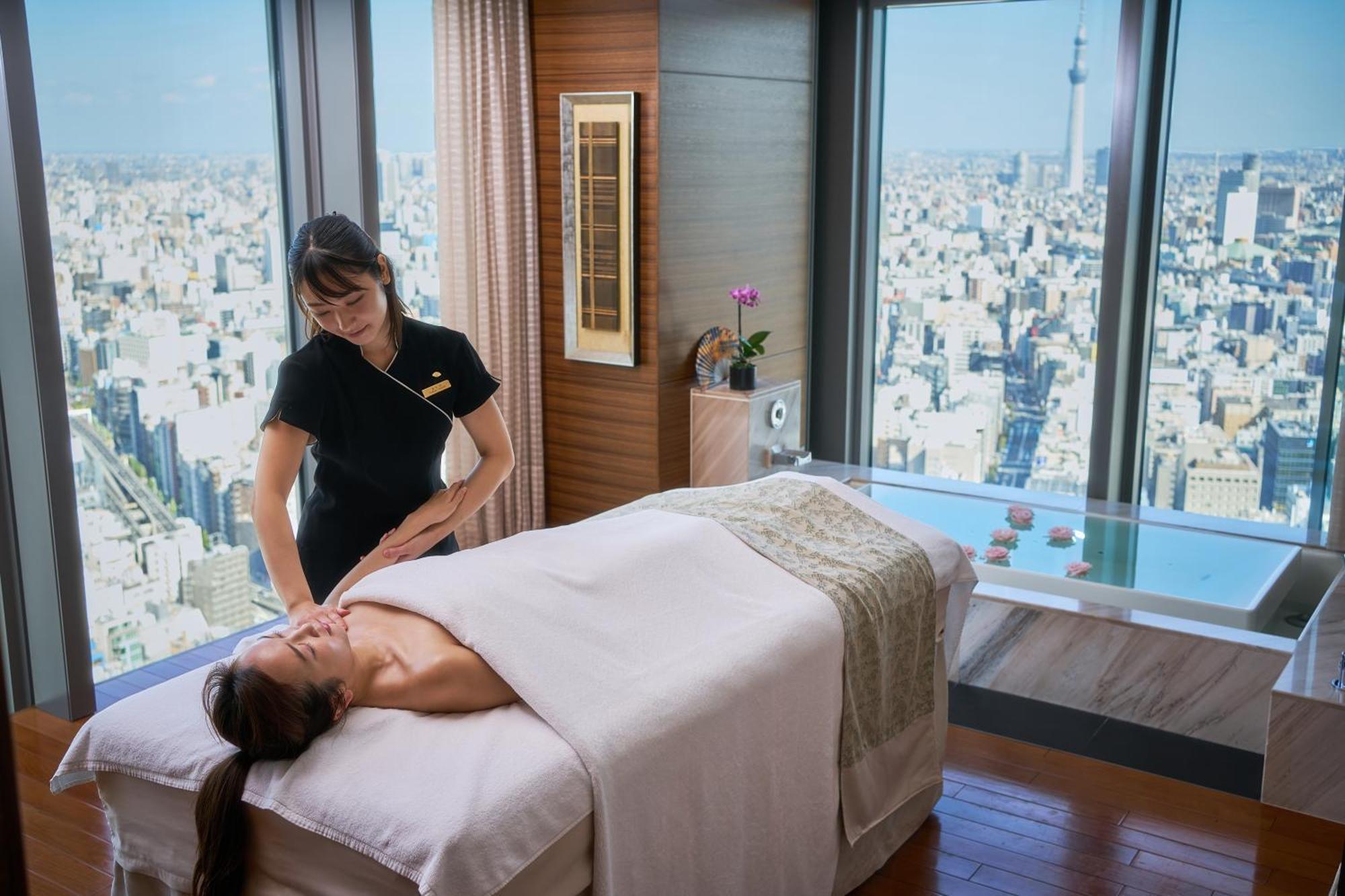 Hotel Mandarin Oriental, Tokyo Esterno foto